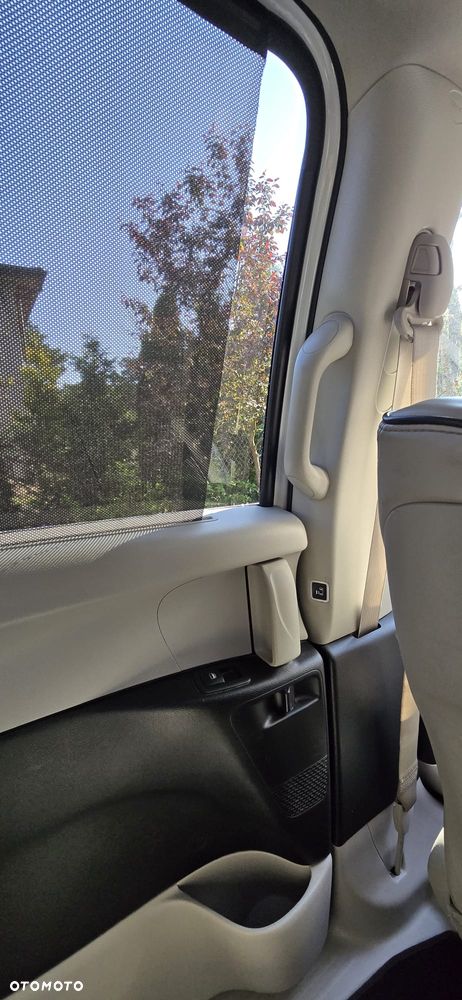 Chrysler Pacifica - 14