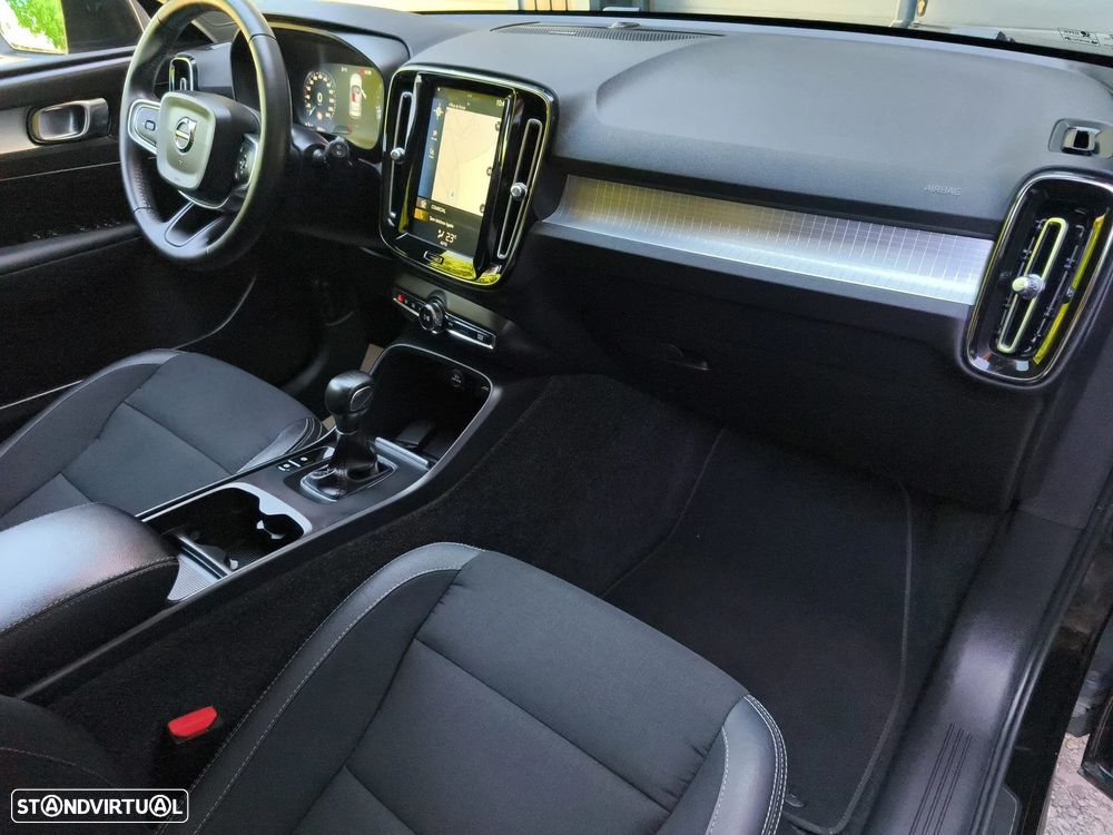 Volvo XC 40 2.0 D3 Momentum Plus - 16