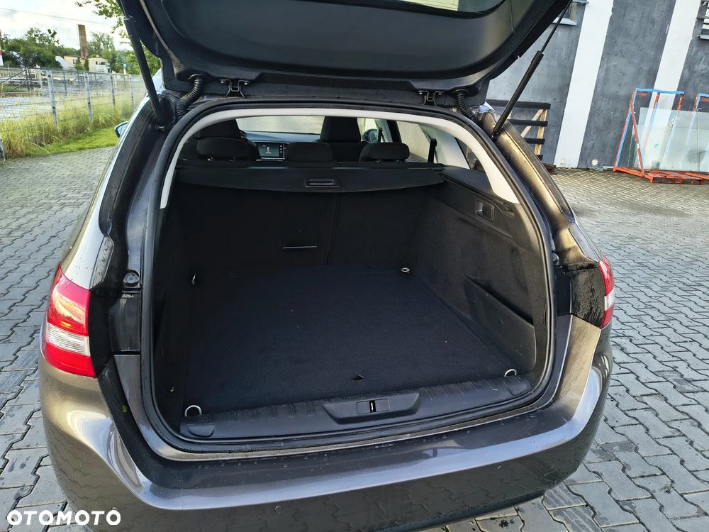 Peugeot 308 - 11