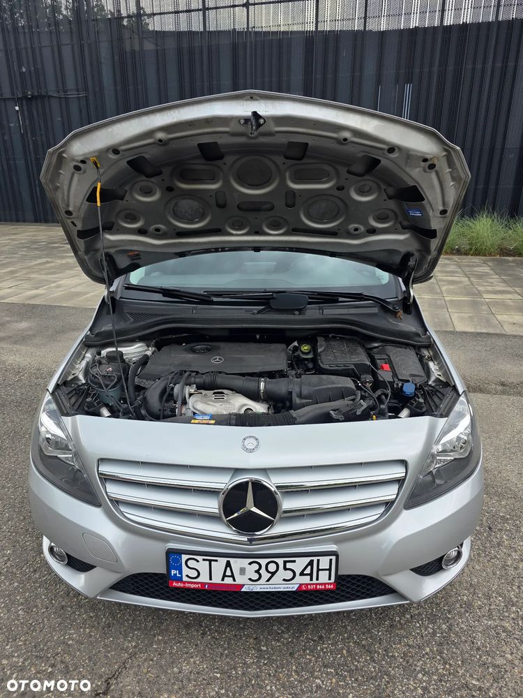 Mercedes-Benz Klasa B 180 (BlueEFFICIENCY) - 4