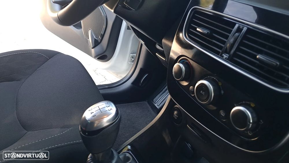 Renault Clio 1.5 dCi Limited EDition - 17