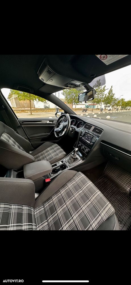 Volkswagen Golf 2.0 TDI DPF BMT DSG GTD - 8