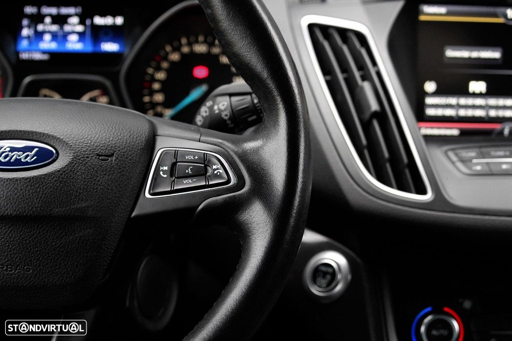 Ford C-Max 1.0 SCTi Titanium S/S - 22