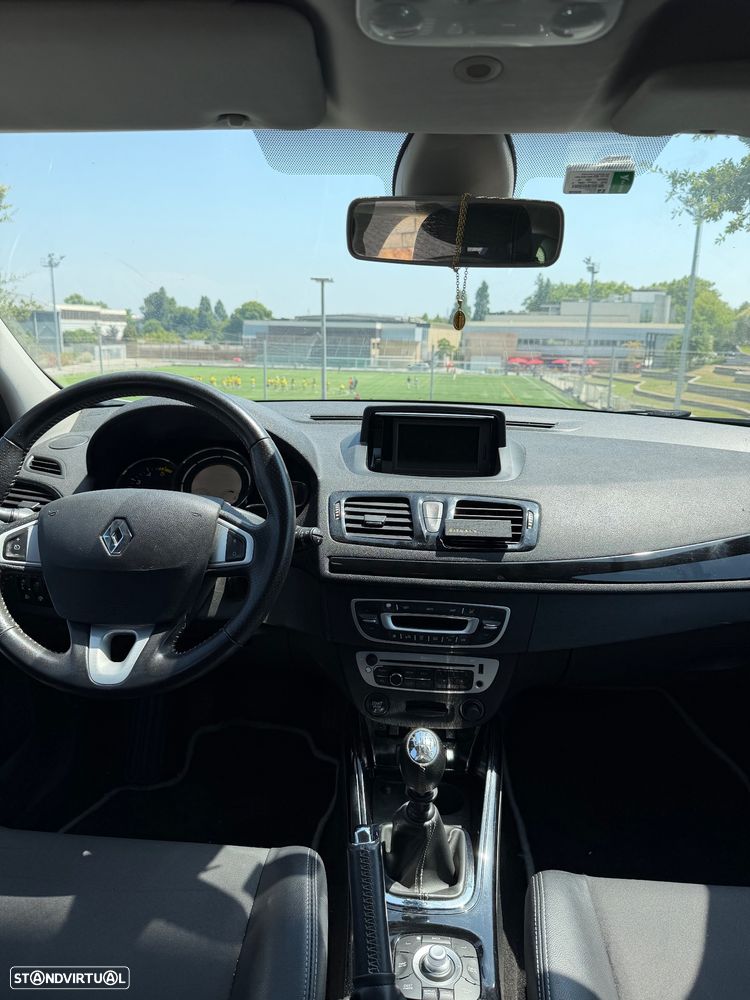 Renault Mégane Sport Tourer ENERGY dCi 130 Start & Stopp Bose Edition - 3