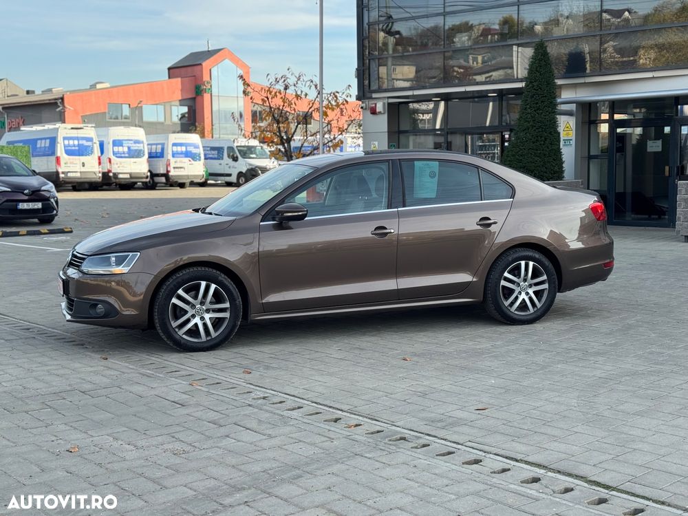 Volkswagen Jetta 1.4 TSI Highline - 30