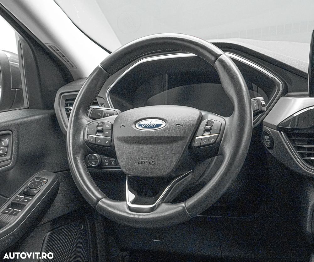 Ford Kuga 1.5 EcoBoost TITANIUM - 17