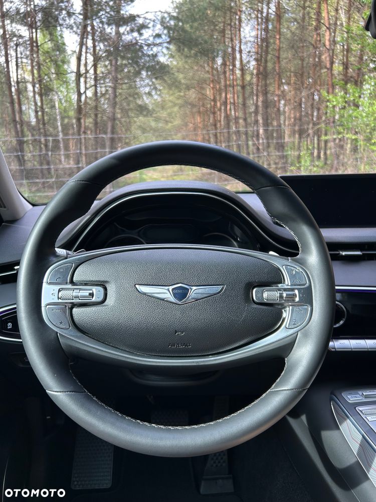 Genesis GV70 - 24