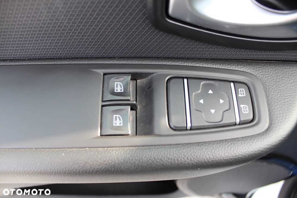 Renault Clio (Energy) TCe 90 Start & Stop INTENS - 18