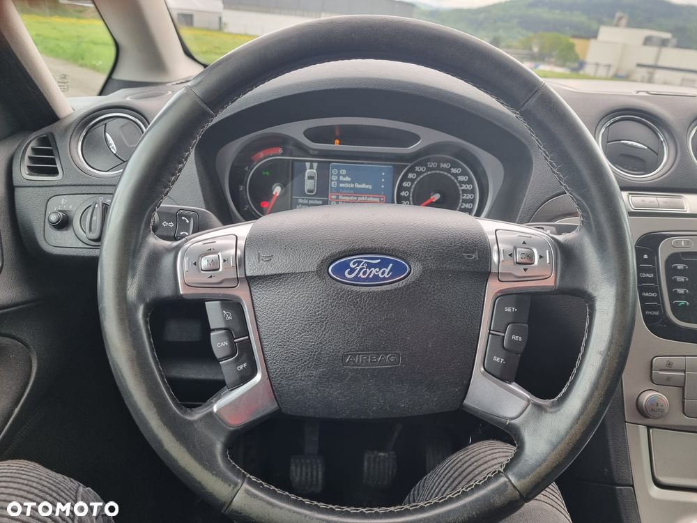 Ford Galaxy 2.0 TDCi DPF Concept - 14