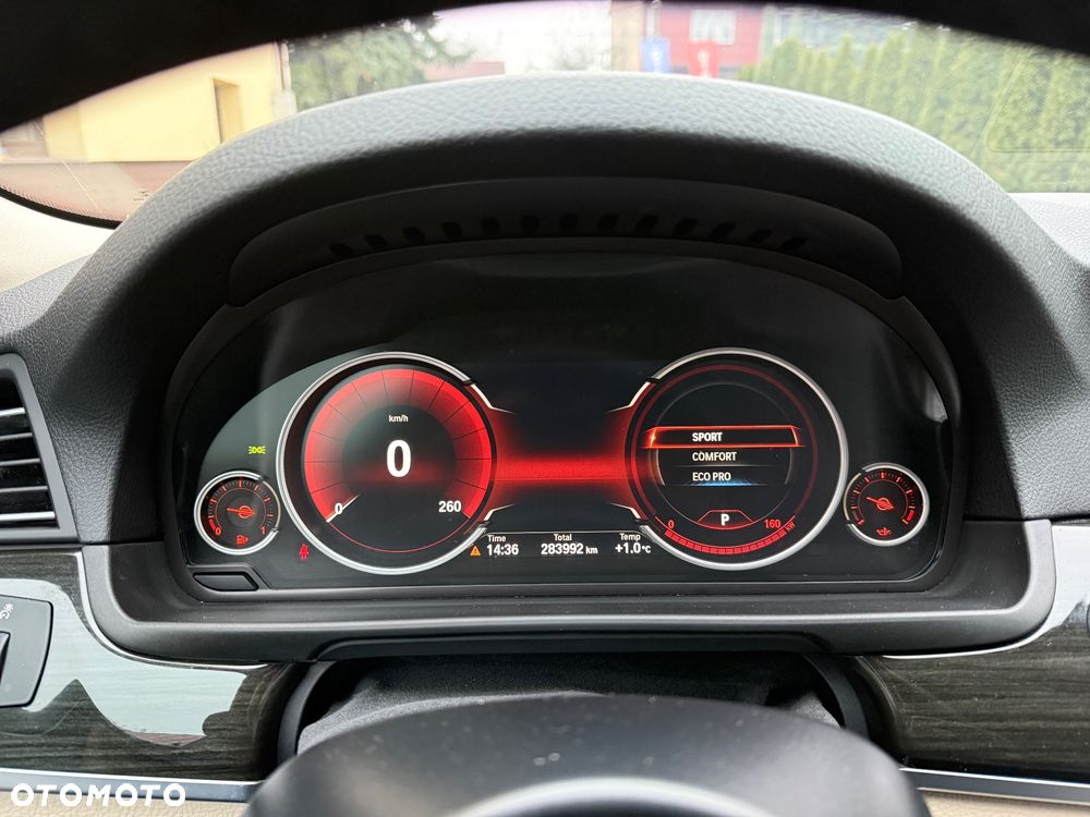 BMW Seria 5 525d Luxury Line - 27