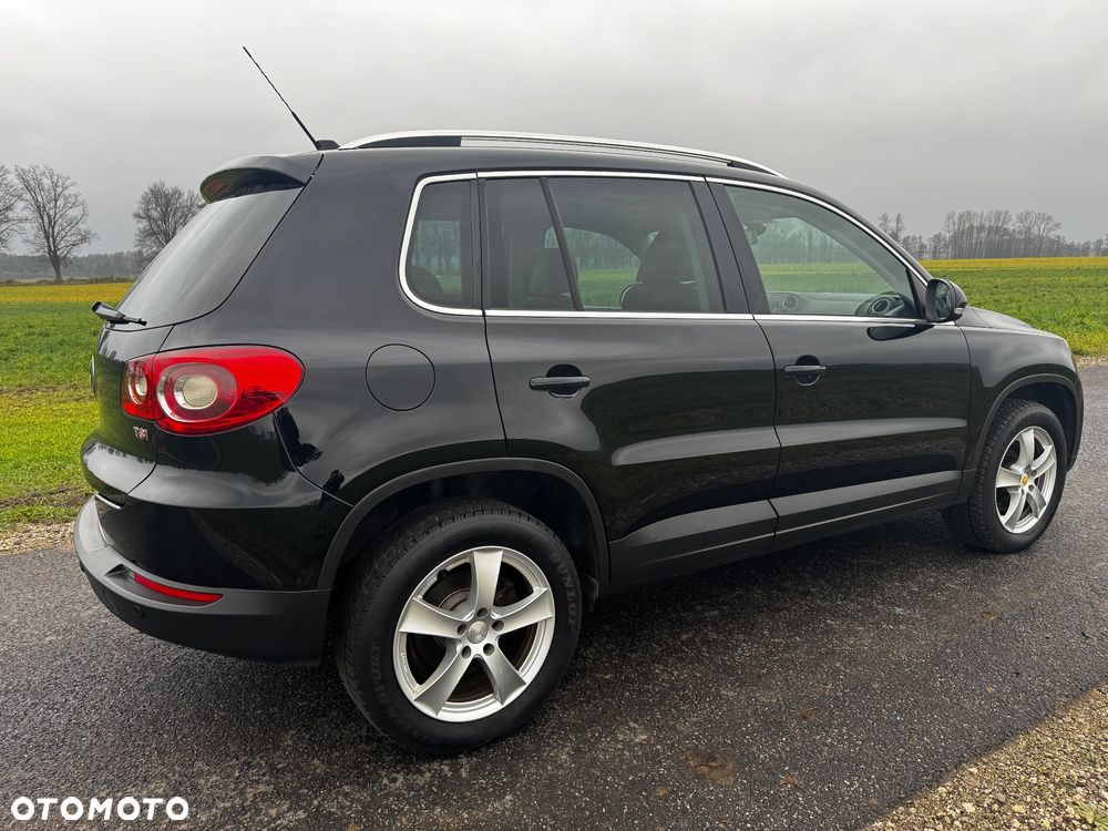 Volkswagen Tiguan - 10