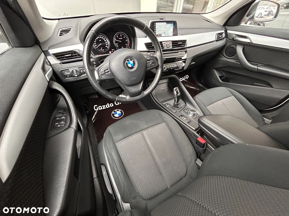 BMW X1 sDrive18d - 26
