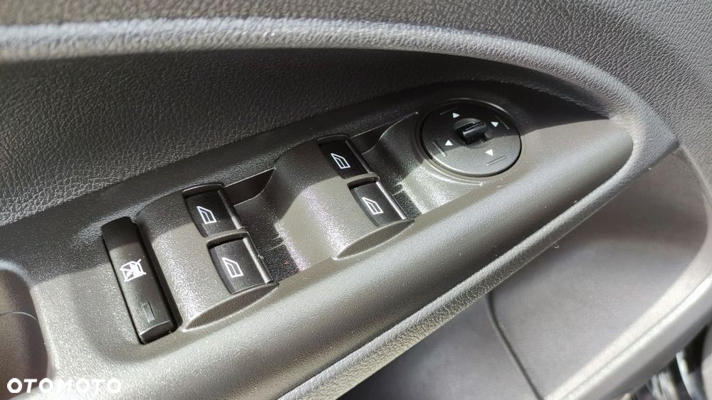 Ford Tourneo Connect 1.6 TDCi Ambiente - 27