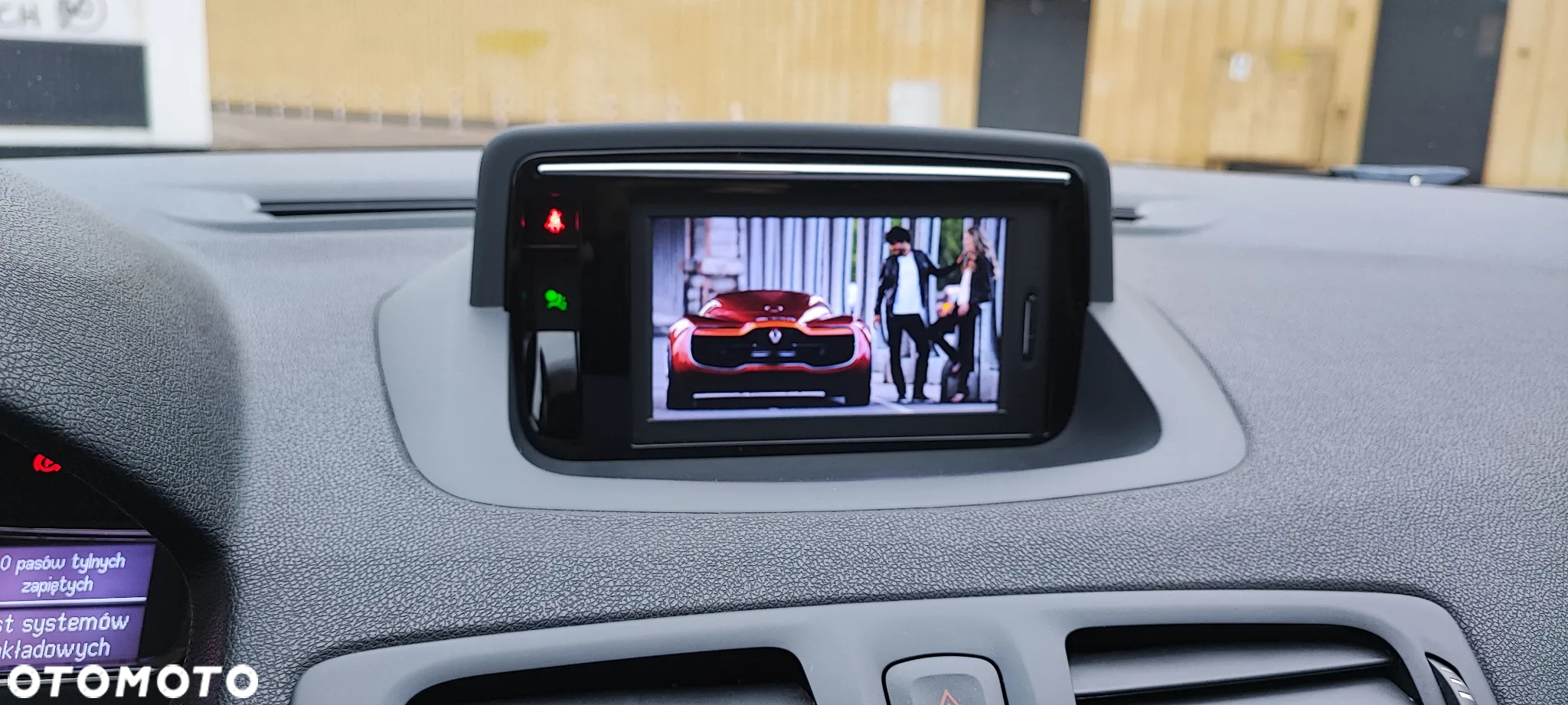 Renault Megane Grandtour ENERGY TCe 115 Start & Stop Bose Edition - 24