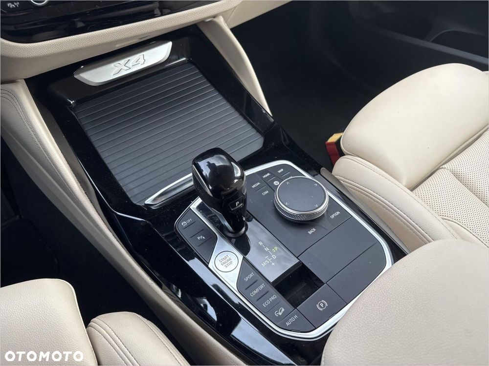 BMW X4 xDrive20d sport - 14