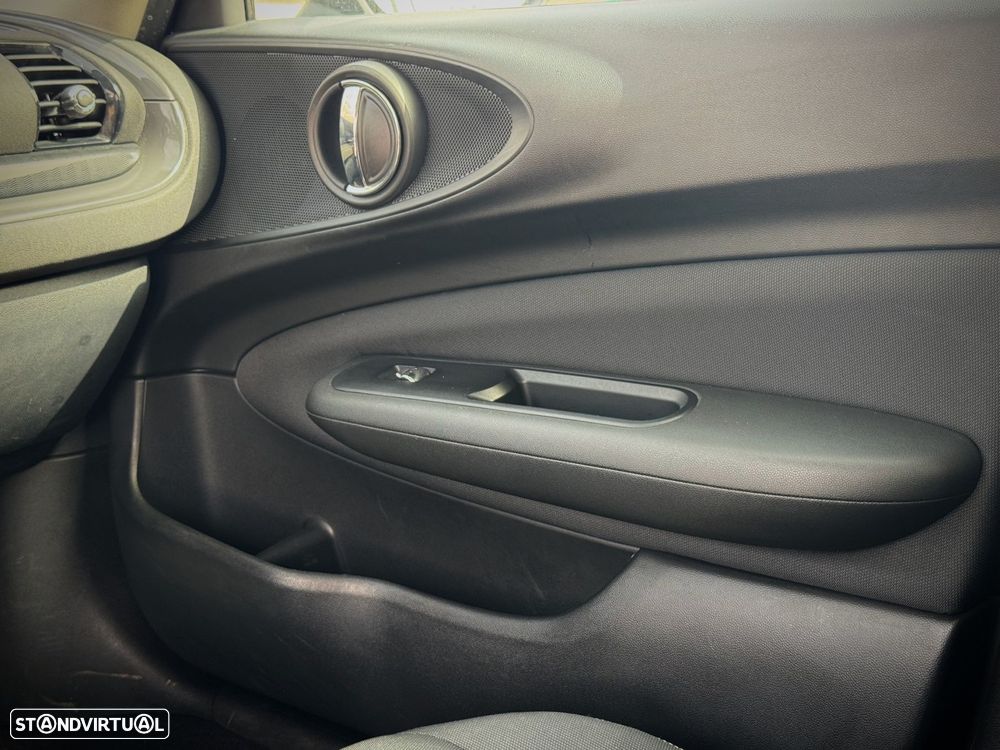 MINI Clubman One D - 34