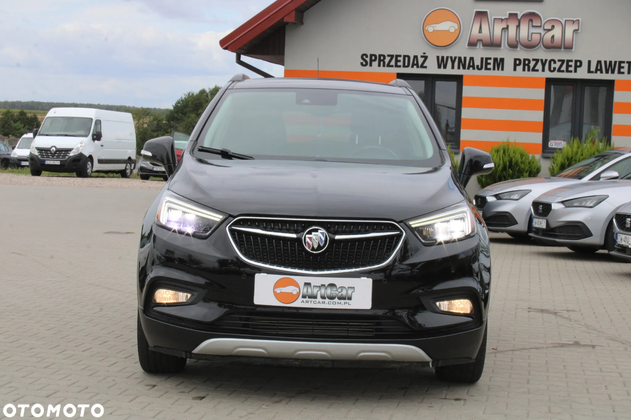 Buick Encore - 3