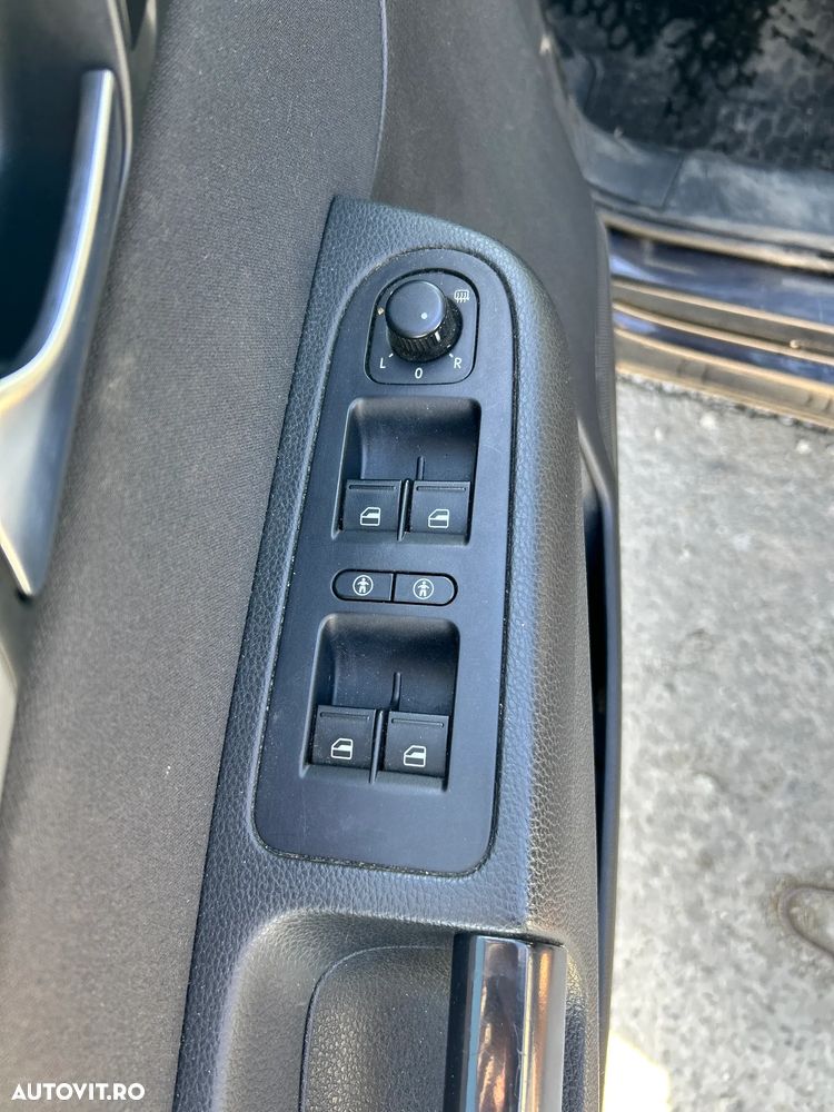 Volkswagen Sharan 2.0 TDI BlueMotion Technology Comfortline - 13