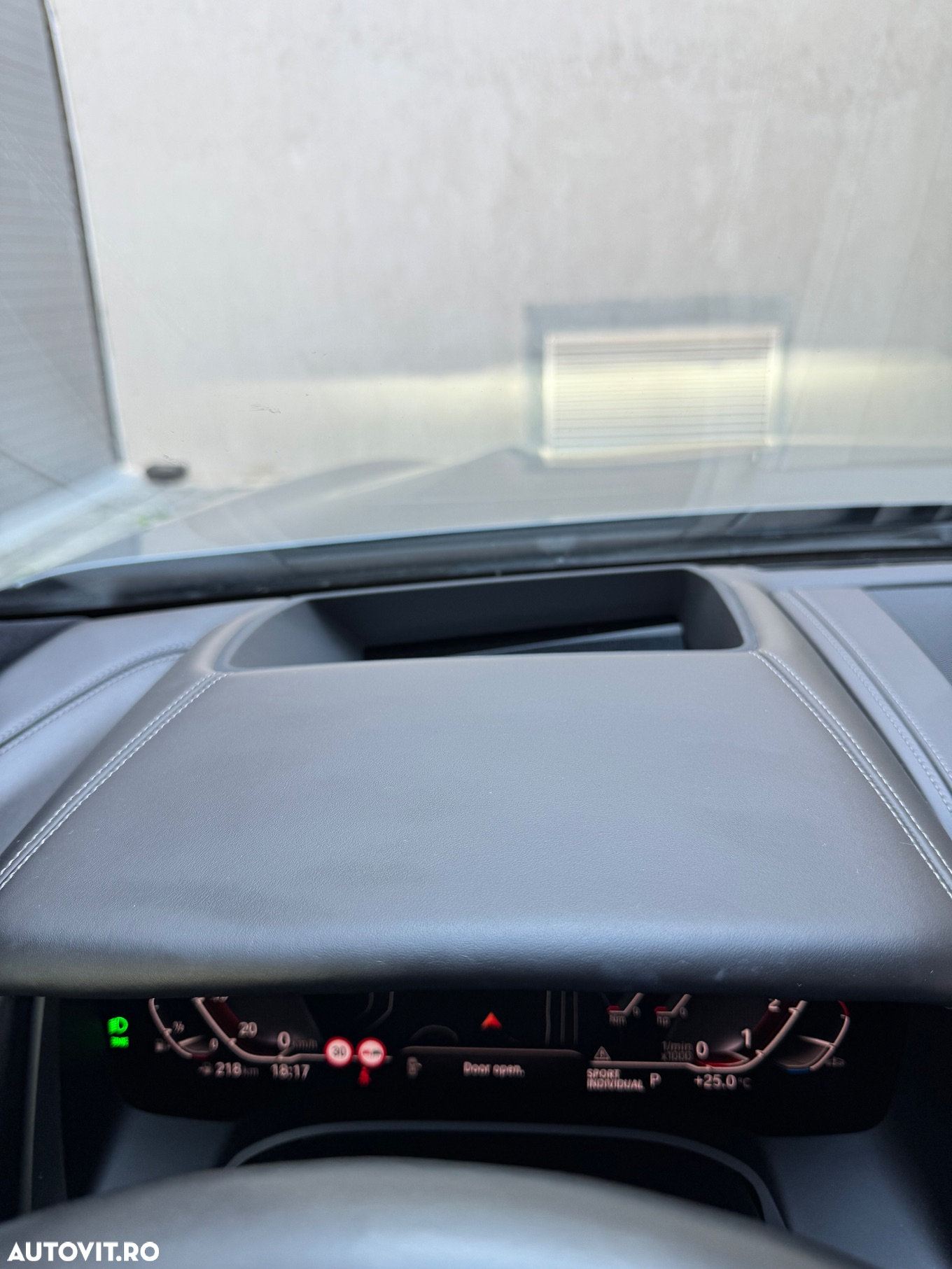 BMW Seria 8 - 30