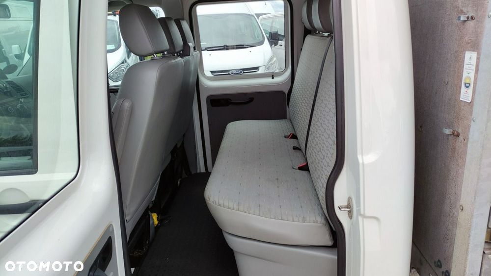 Volkswagen Transporter - 7