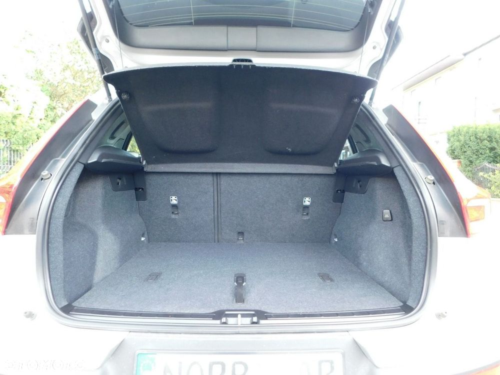 Volvo XC 40 T2 Essential - 15