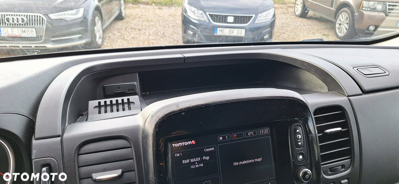 Opel Vivaro - 13