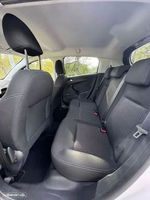 Peugeot 208 1.6 BlueHDi Active - 29