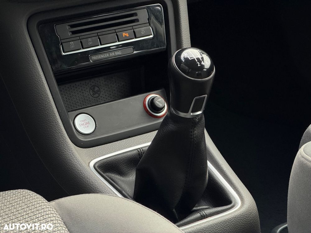 Volkswagen Sharan 2.0 TDI Comfortline - 6