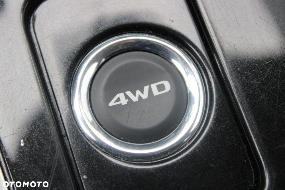 Mitsubishi Outlander - 34
