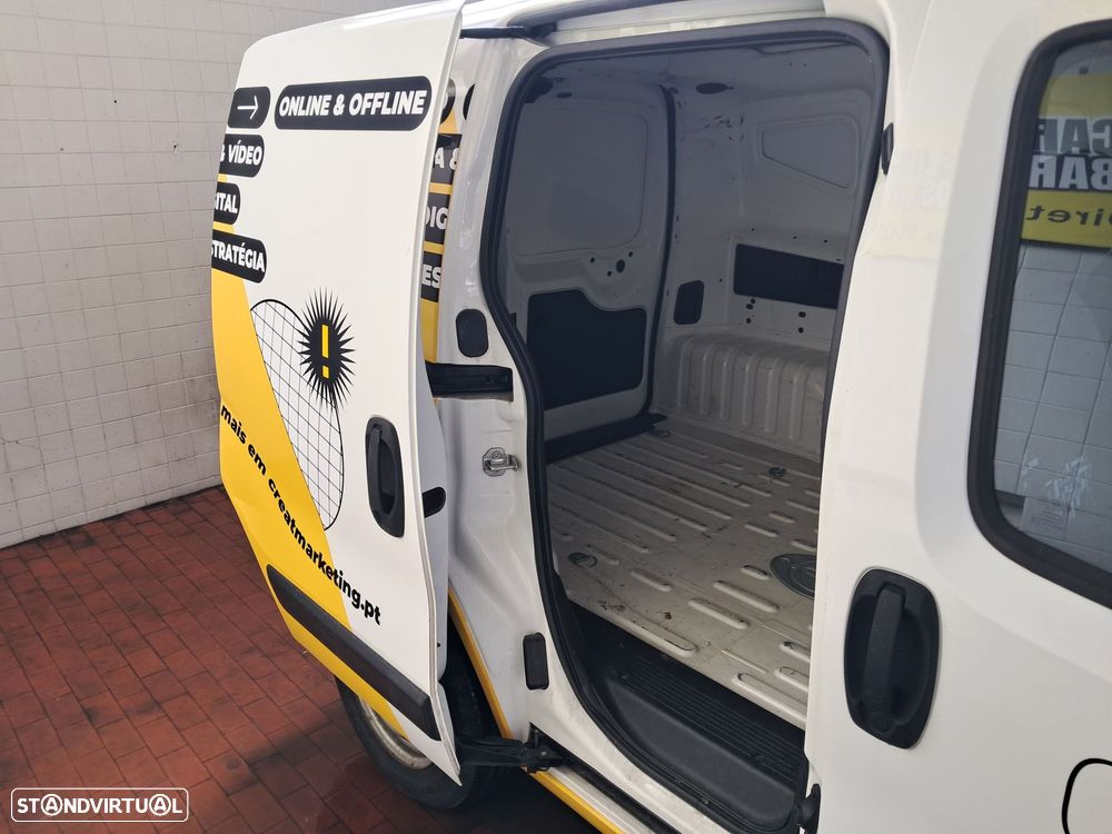 Fiat Fiorino Qubo 1.3 M-Jet - 12