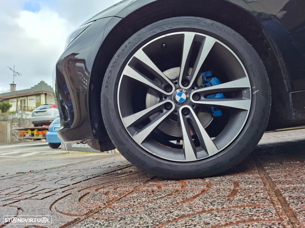 BMW 320 d Aut. Blue Performance Sport Line - 13