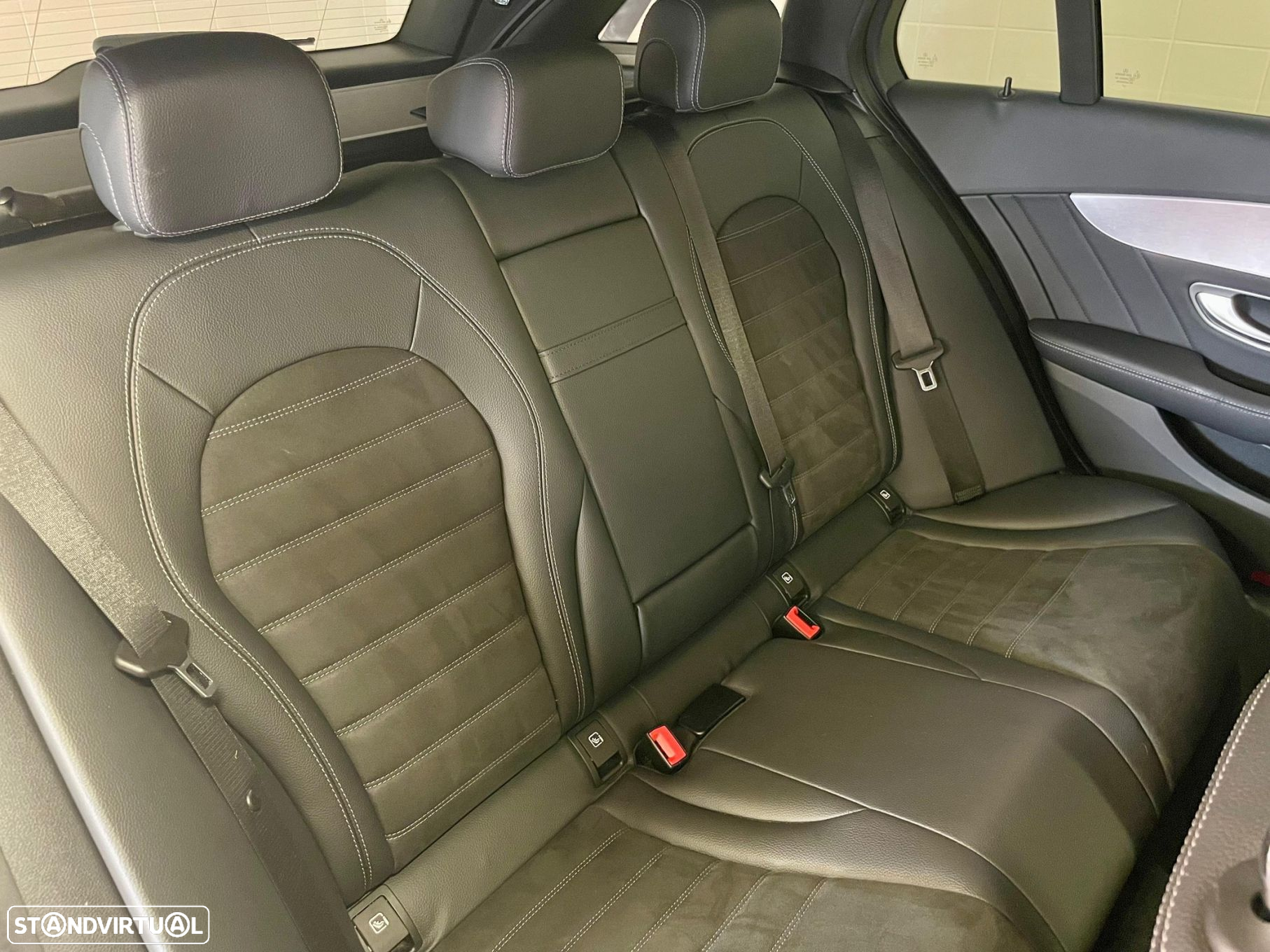 Mercedes-Benz C 300 de AMG Line - 32