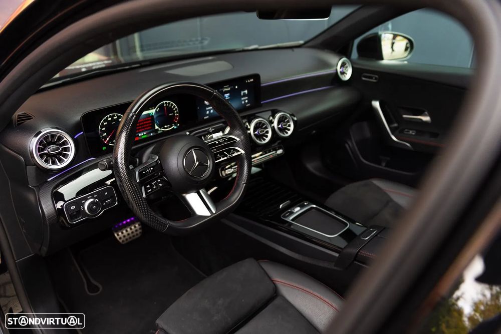 Mercedes-Benz A 250 e 8G-DCT AMG Line - 7