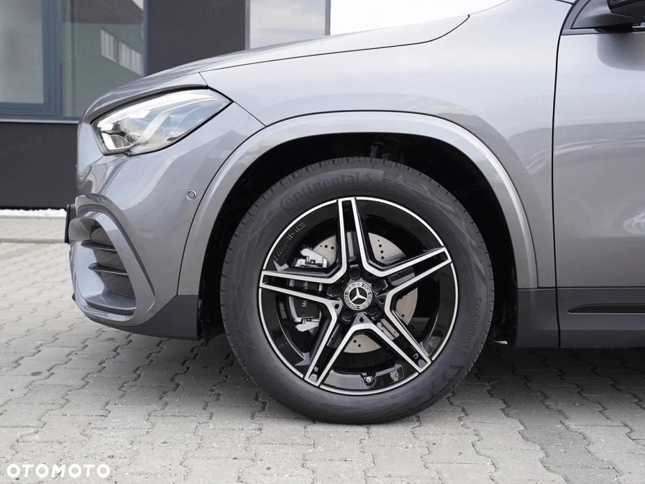 Mercedes-Benz GLA 220 mHEV 4-Matic AMG Line 8G-DCT - 17