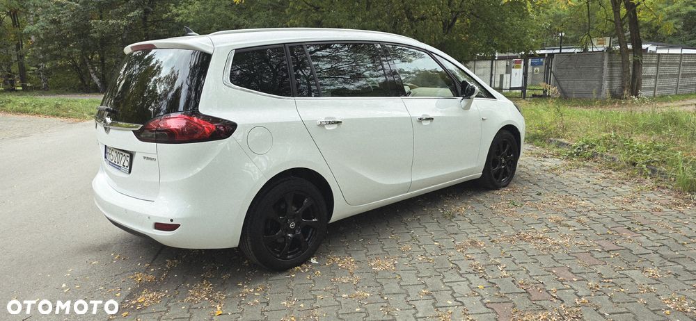 Opel Zafira - 26