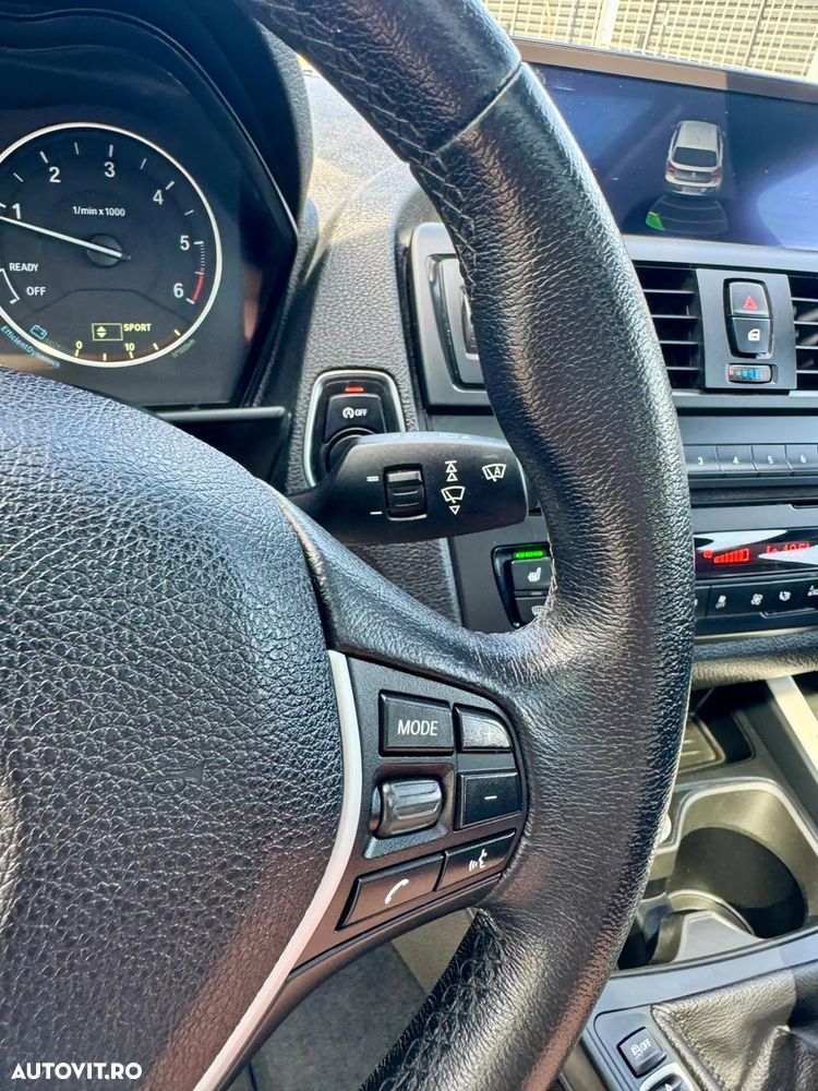 BMW Seria 1 120d Sport Line - 33