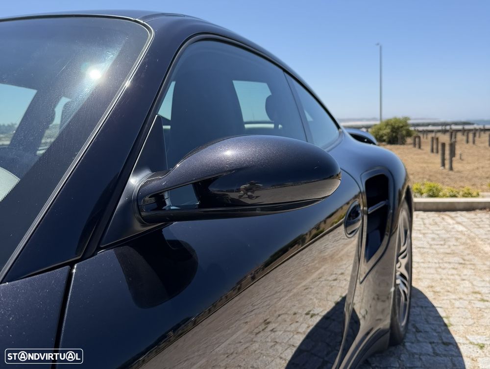 Porsche 911 (997) Turbo - 15