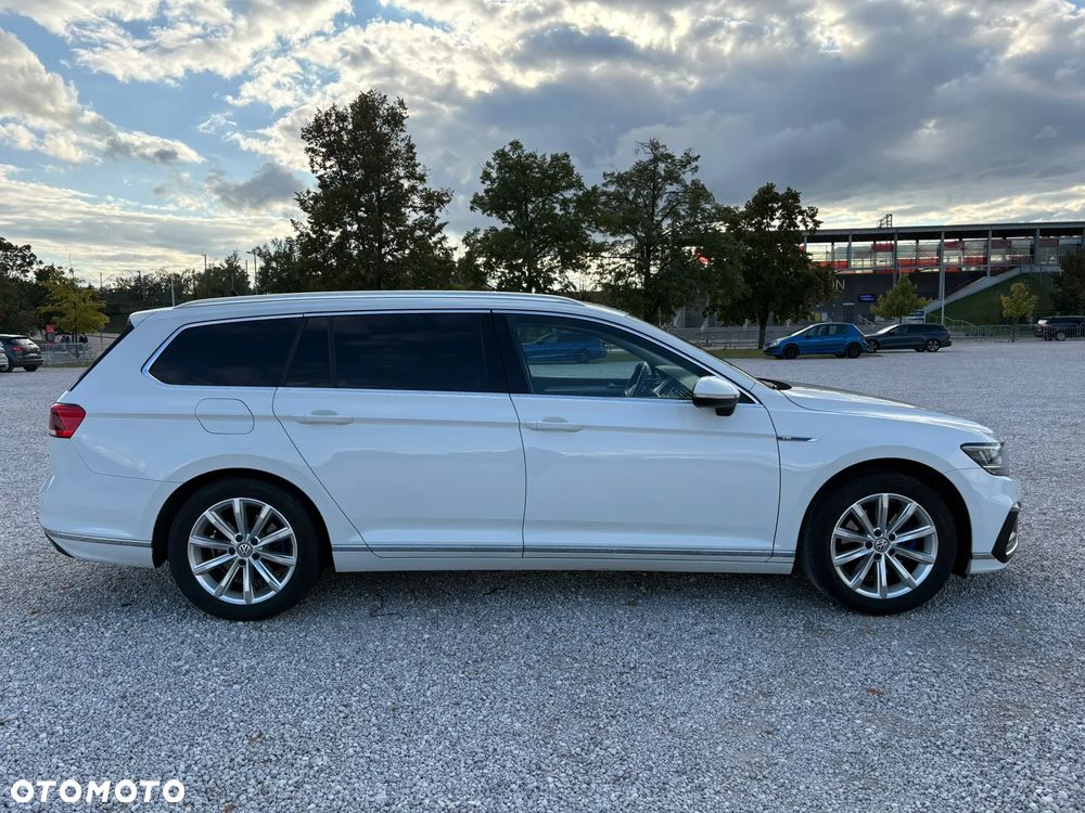 Volkswagen Passat - 8