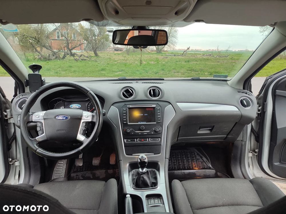 Ford Mondeo 2.0 TDCi Titanium - 24