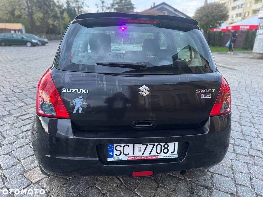 Suzuki Swift - 4