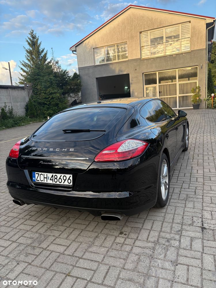 Porsche Panamera 4 - 5