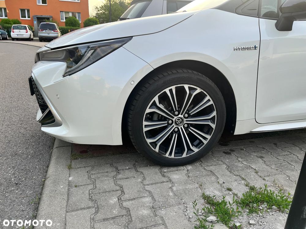 Toyota Corolla 1.8 Hybrid Selection - 13