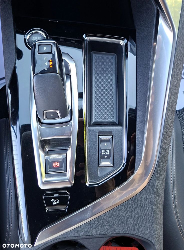 Peugeot 3008 BlueHDi 130 Stop & Start EAT8 GT - 27