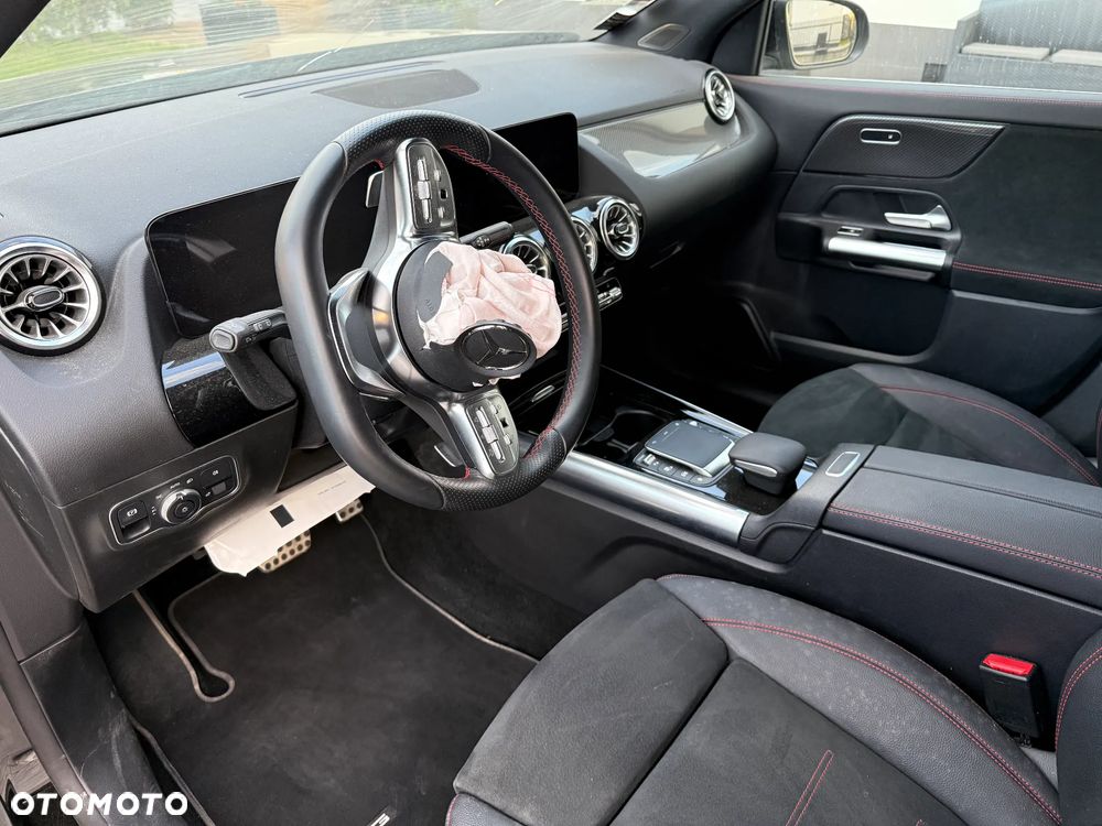 Mercedes-Benz GLA 200 7G-DCT Edition AMG Line - 16