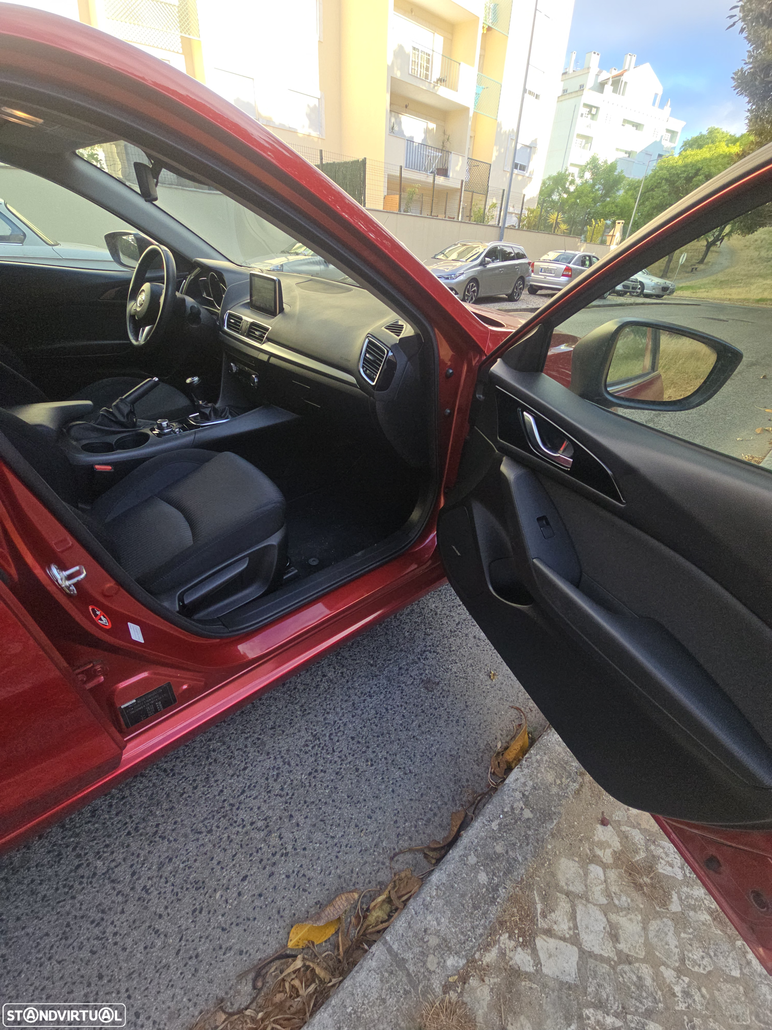 Mazda 3 1.5 Sky-D Excellence Navi - 13