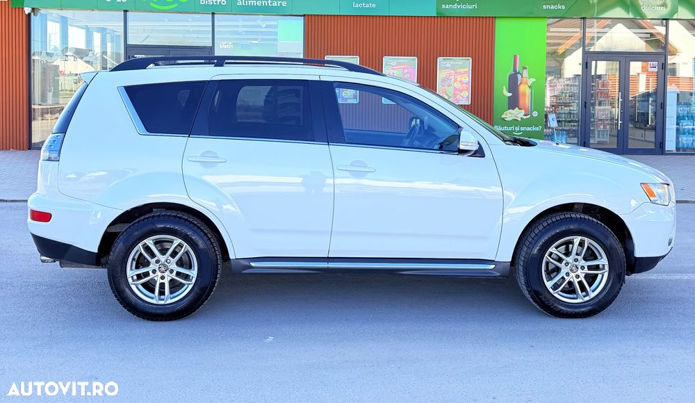 Mitsubishi Outlander 2.2 DI-D 4WD Automatik Instyle - 6