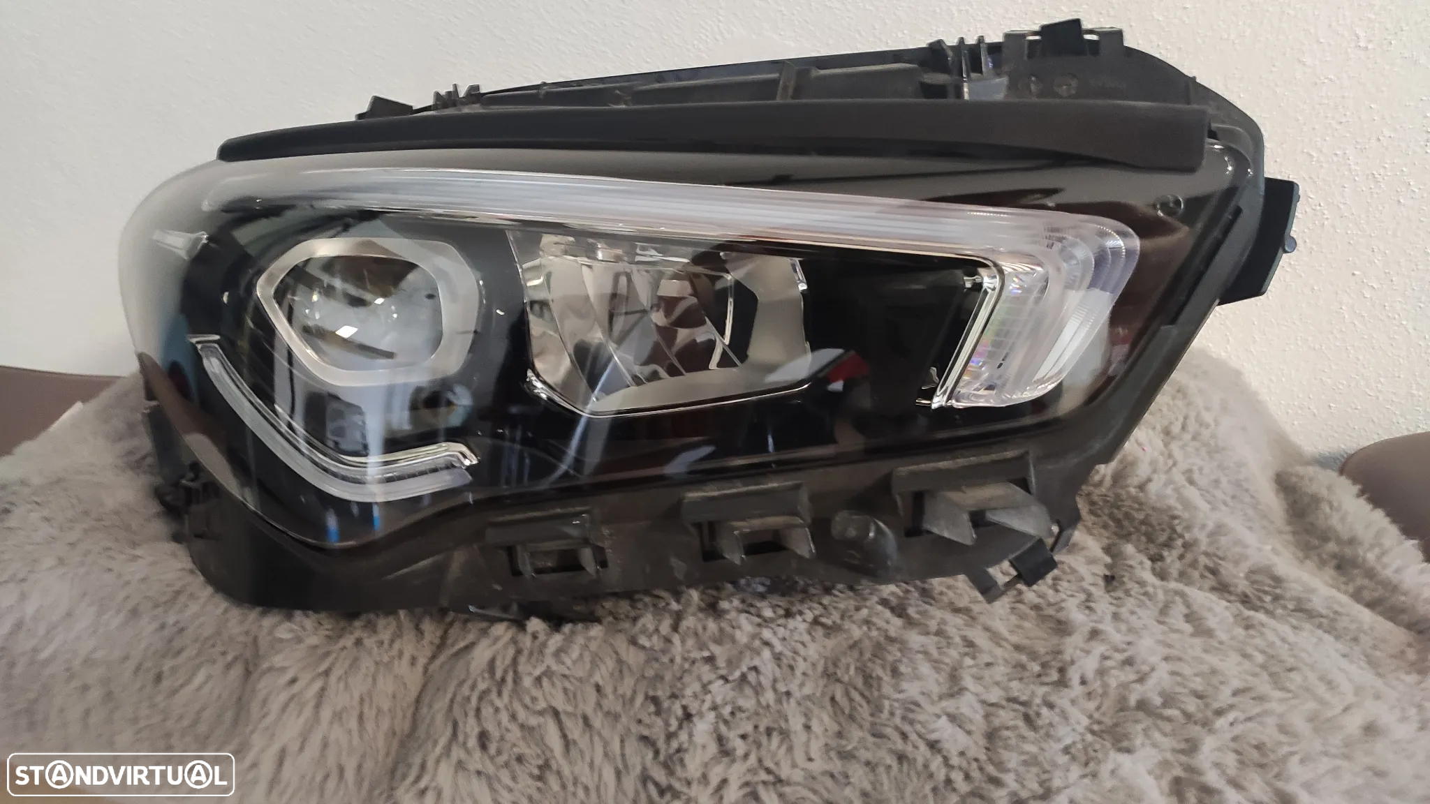 Farol direito Full Led performance CLA W118 - 6
