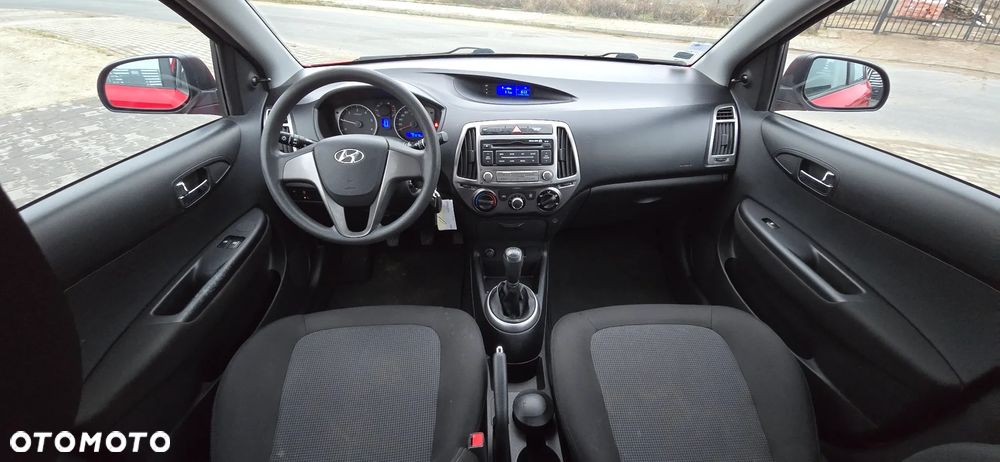 Hyundai i20 1.1 CRDi - 10