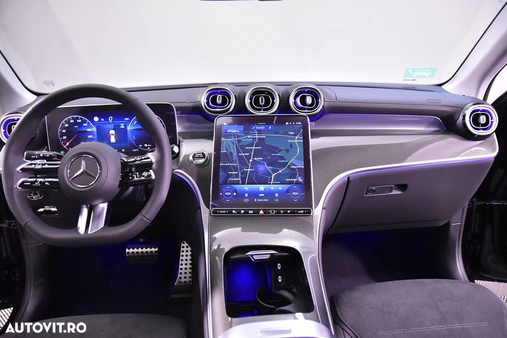 Mercedes-Benz GLC 300 e 4MATIC PHEV - 11