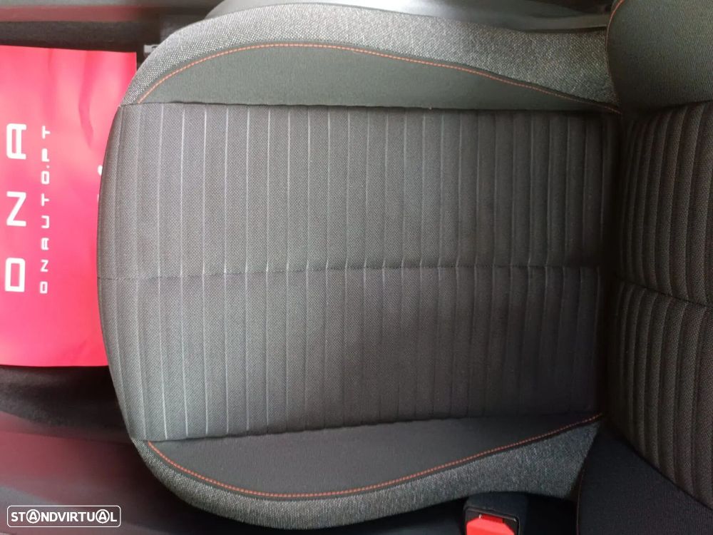 Peugeot 2008 1.5 BlueHDi Active - 25